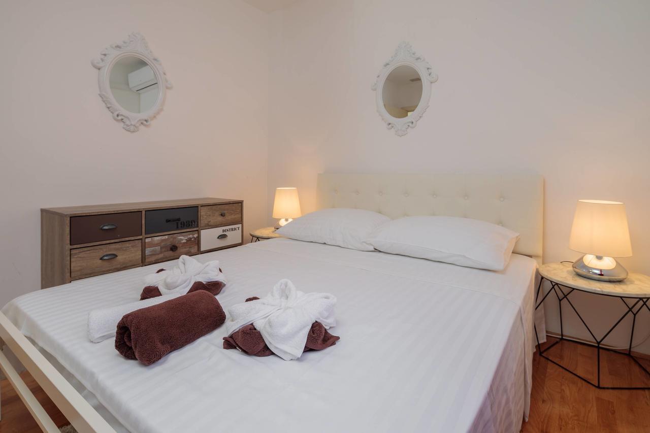 Apartman Shabby Leni Split